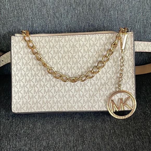 Michael Kors Handbags - MK Michael Kors belt bag signature logo print